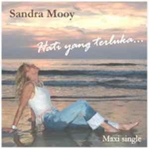 Sandra Mooy - Hati Yang Terluka FLAC album
