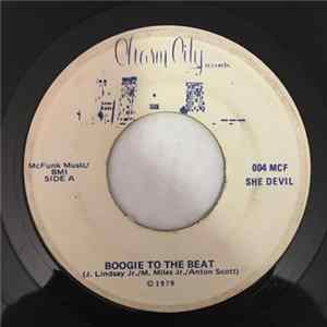 She Devil - Boogie To The Beat / Love Dreams FLAC album
