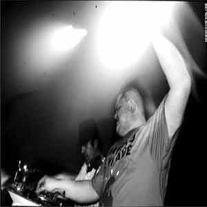 L-Vis 1990 - United Groove (Sound Pellegrino Thermal Team VIP Dub) FLAC album