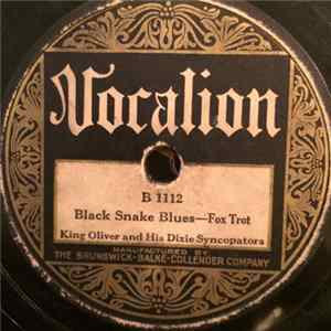 King Oliver And His Dixie Syncopators - Willie The Weaper / Black Snake Blues FLAC album